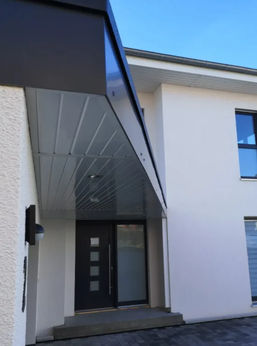 Überdachung für Hof und Einfahrt